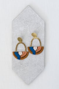 Image 2 of OLSEN earrings in Tobacco with Blue and Tan