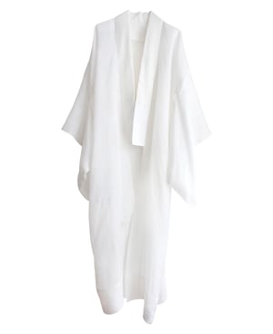Image of Hvid kimono af bomuldshør med fint hulmønster
