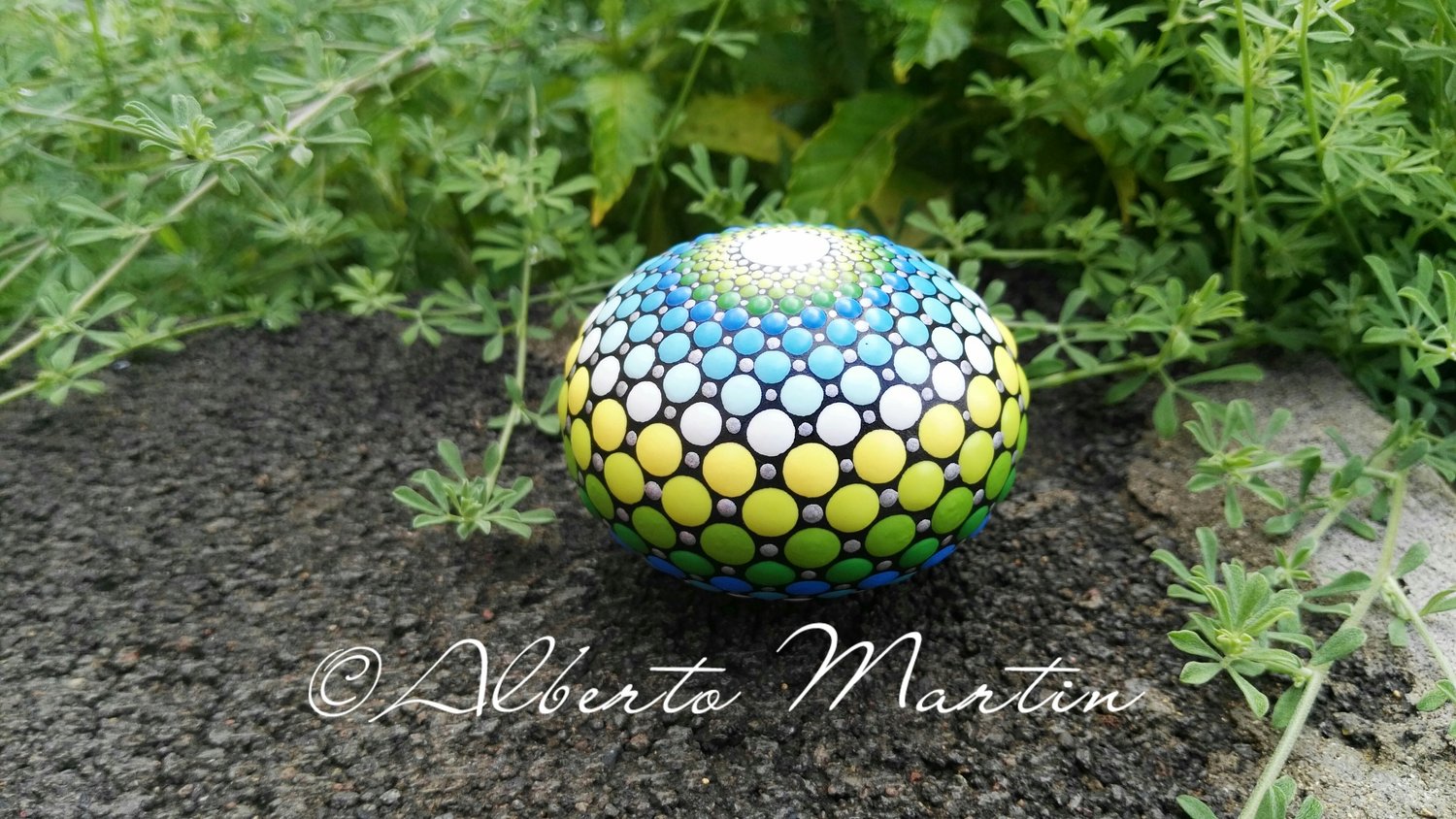 Image of Rainbow sphere 2 (Blue - Green)