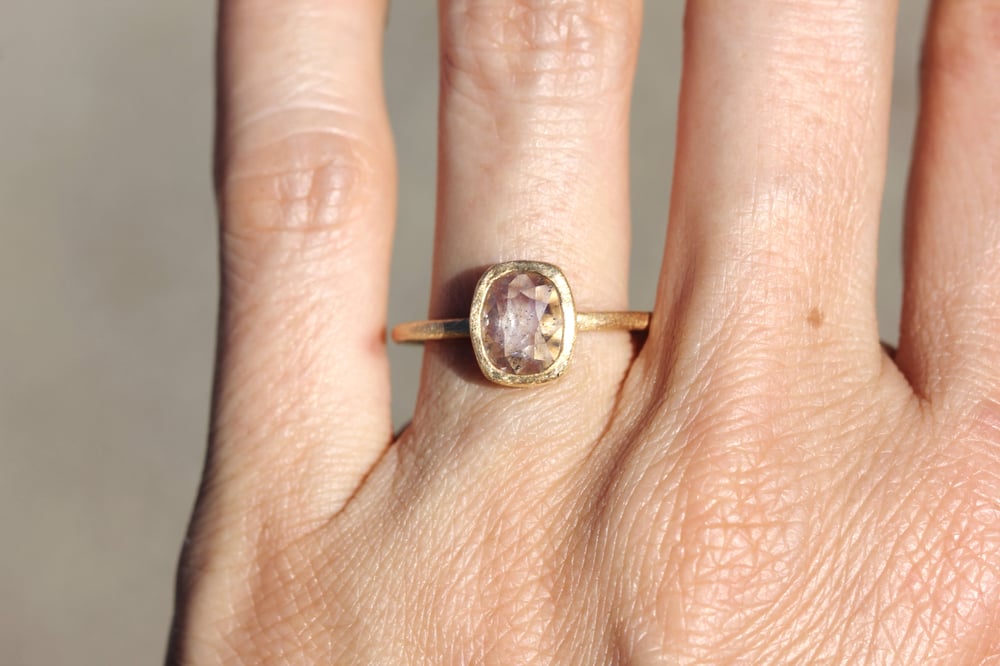Image of Salt and Pepper diamond ring. 18k. Navajo