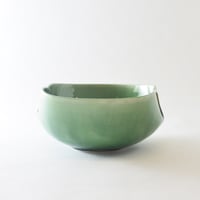 Image 4 of Jade dart serving bowl
