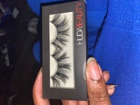 Santana lashes 