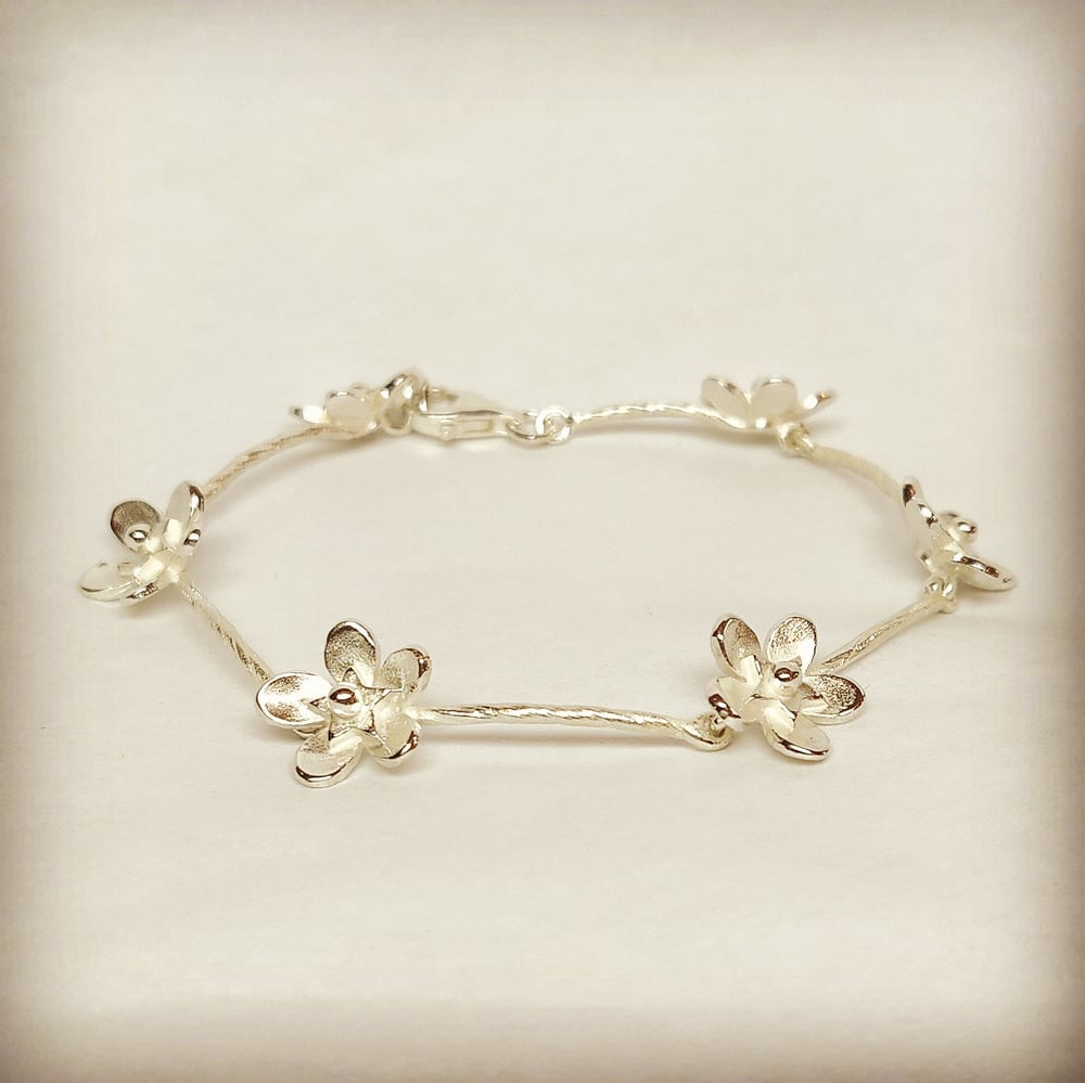 Beeld van Big Forget-me-not bracelet 