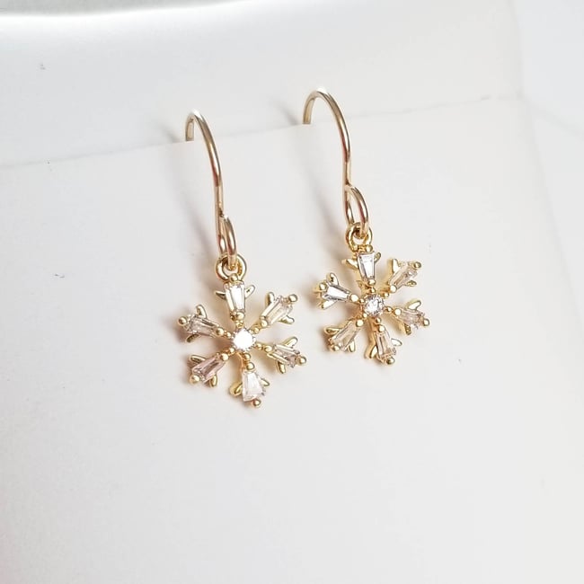 Simple Golden Snowflake Earrings
