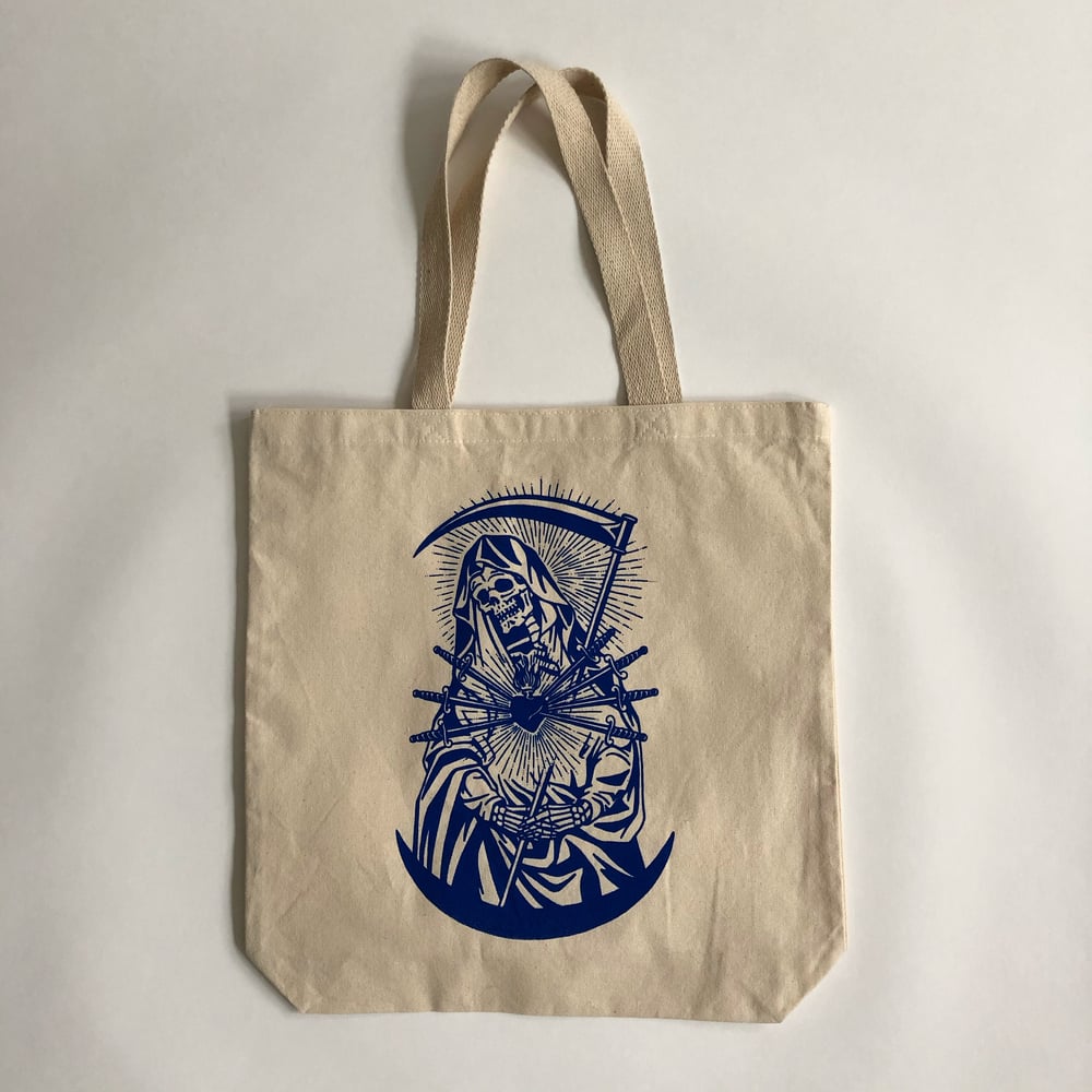 Image of EVIL HEARTS TOTE