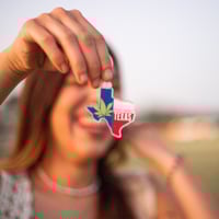 Image 2 of Too High Texas Keychain