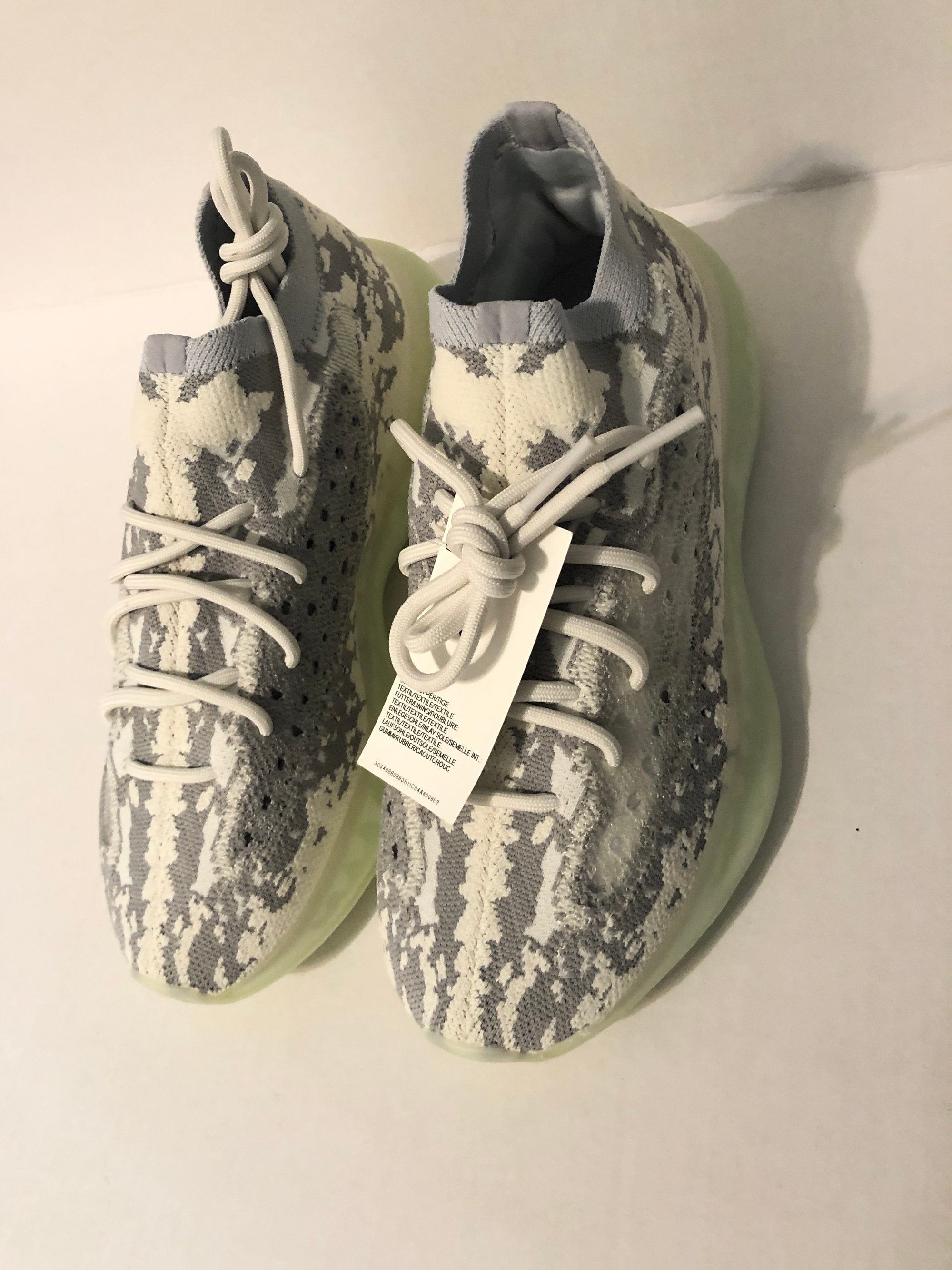 Adidas Yeezy Boost 380 Alien Size 8.5