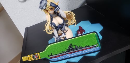 Image of Ship in a bottle V8 "USS Iowa"