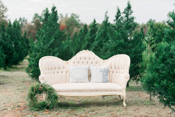 Image of 1 Day White Couch Rental