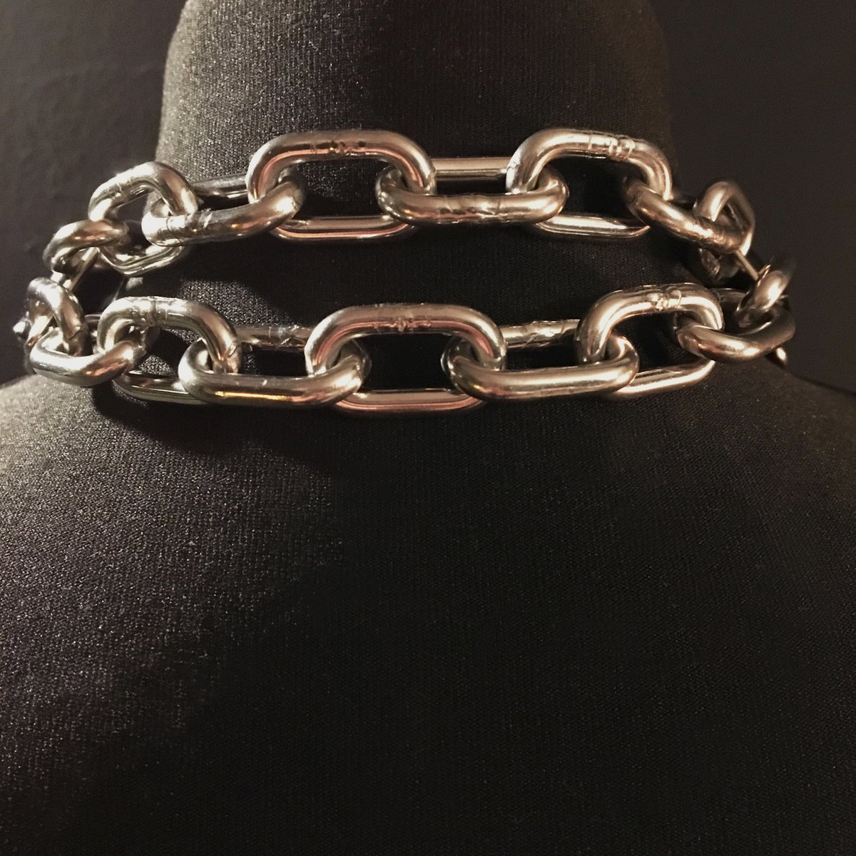 Posture necklace vegan snakeskin and silver