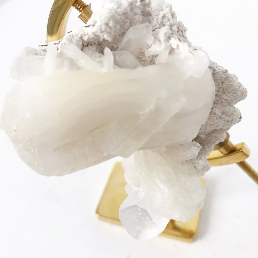 Image of Zeolite no.07 Sugarplum Collection Brass Arc Pairing