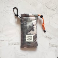 Image 1 of Shades holder 04