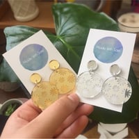 Daisy Dangles