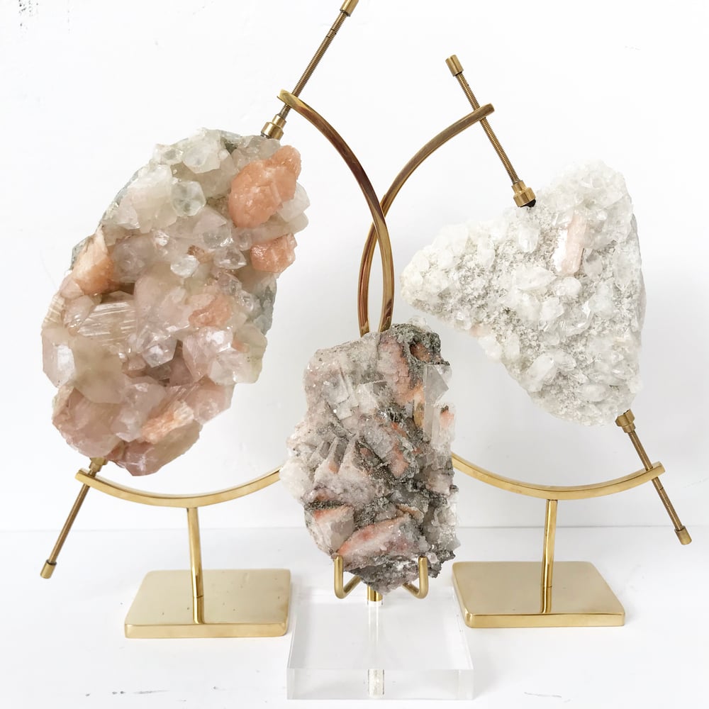 Image of Apophyllite no.15 Sugarplum Collection Brass Arc Pairing