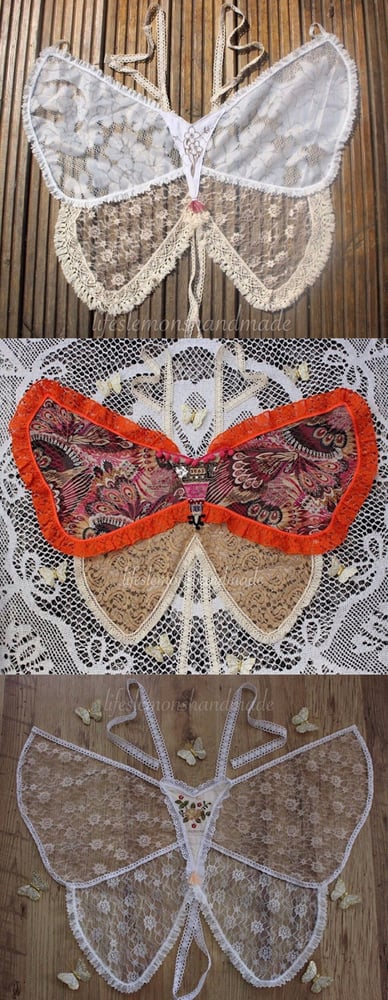 Image of Butterfly wings - surprise
