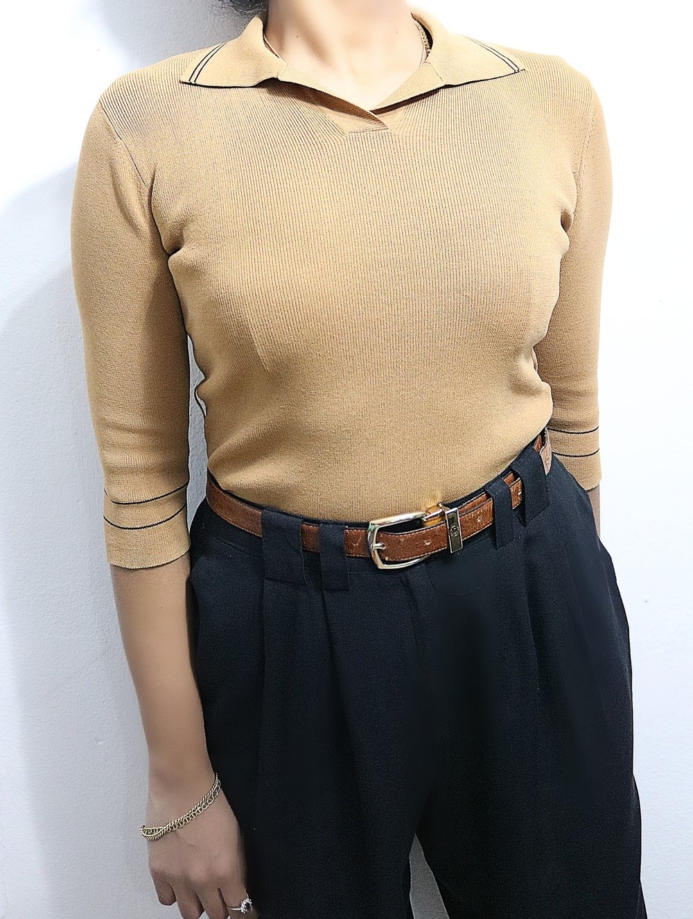 Image of Vintage Collar Pullover Camel 