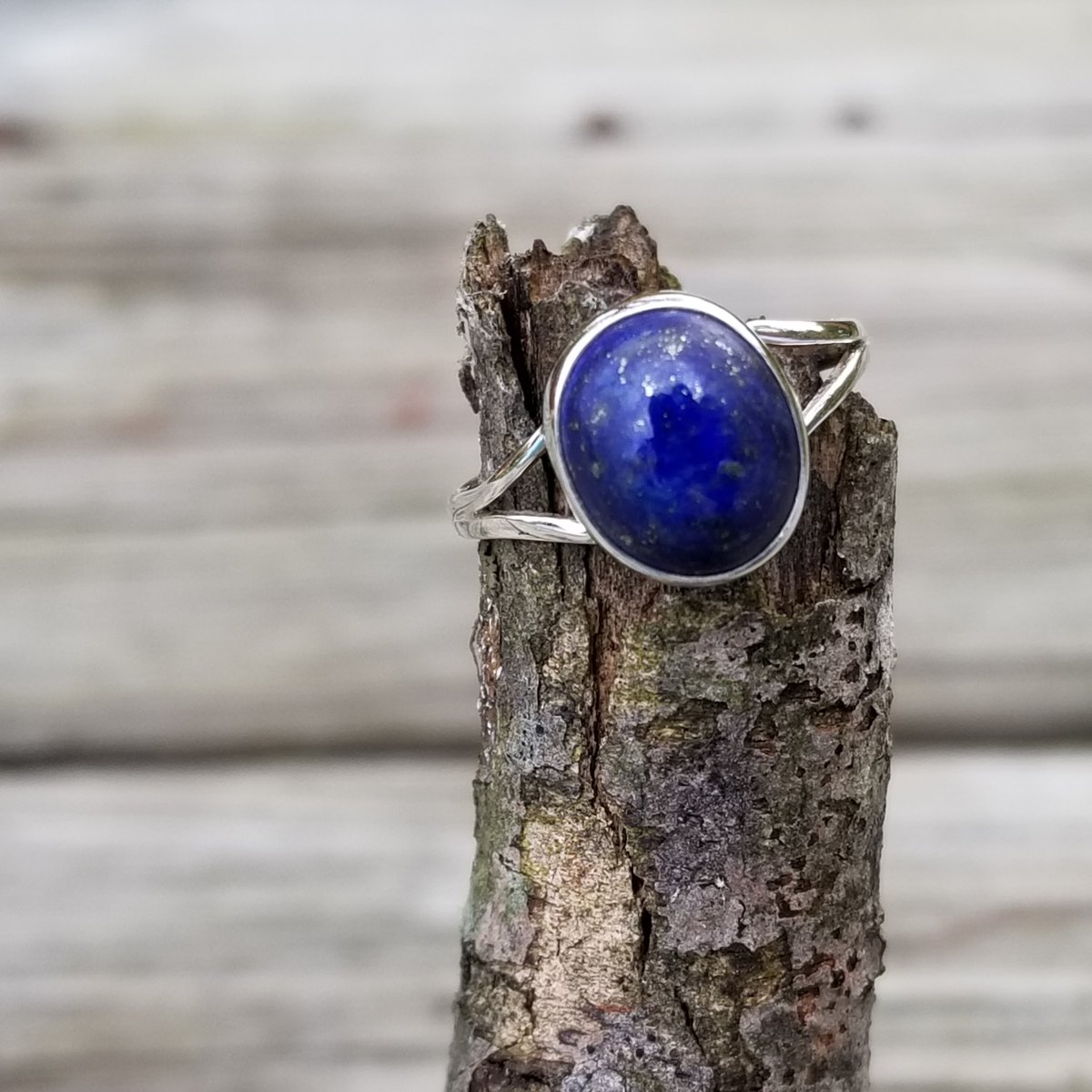 Oval lapis lazuli set in Sterling Silver - Gifted Ring