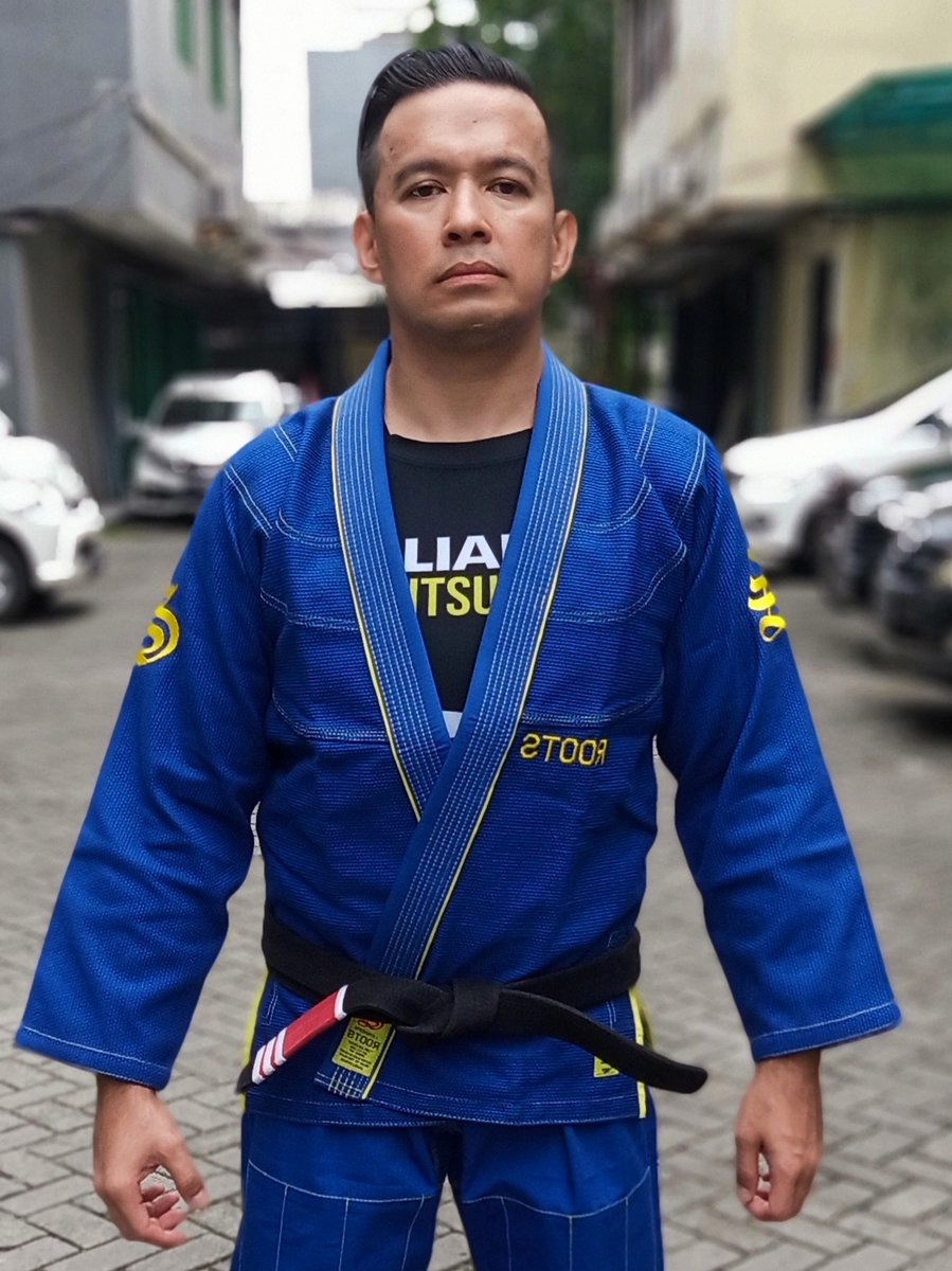 roots blue tracksuit