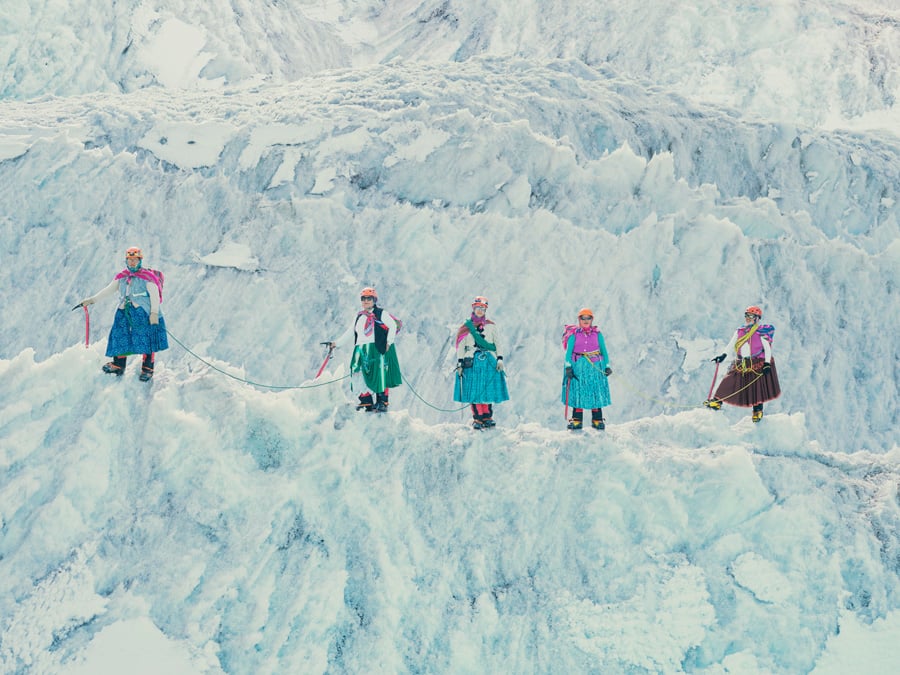 Image of Cholitas Escaladoras - Zongo Glacier