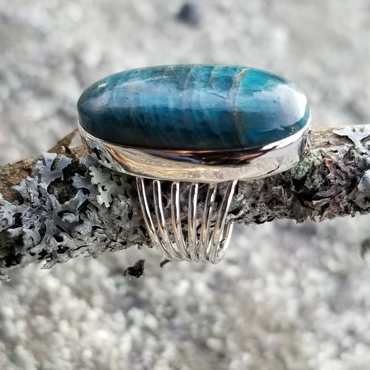 Image of Terang - Apatite / Bumblebee Rings in Sterling Silver