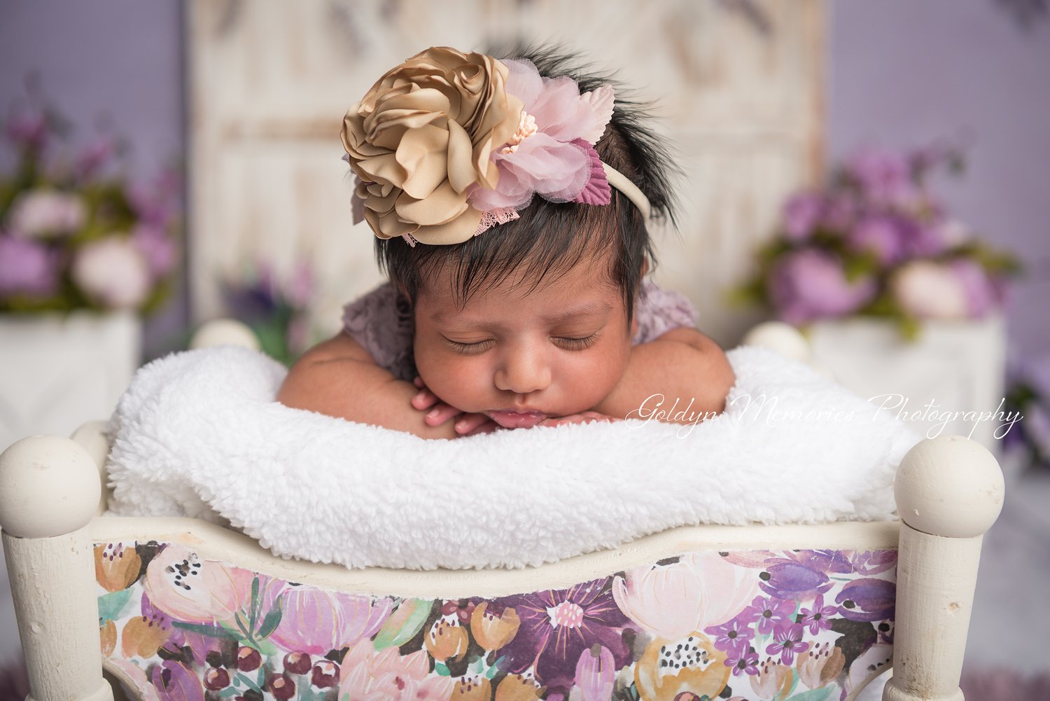 Image of 2025 Newborn Studio Session Non-Refundable Deposit