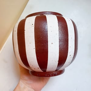 Image of Circus Vase - Chestnut #1