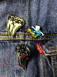 Image 4 of LWS Silver Molar Pin 02