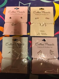 Endless Moments Necklaces Sets