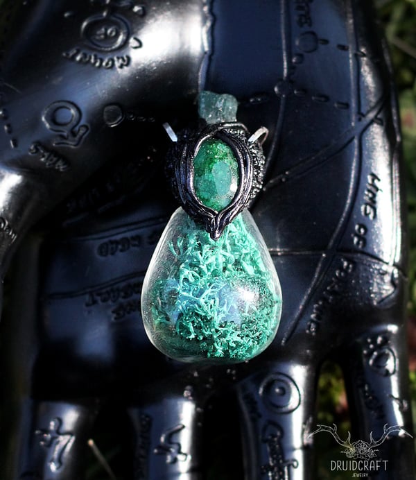Image of Emerald Moss Vial Necklace