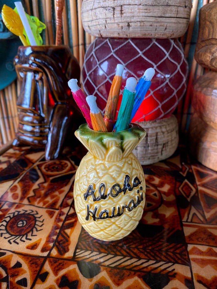 Image of Vintage "Aloha Hawaii" Ceramic Pineapple