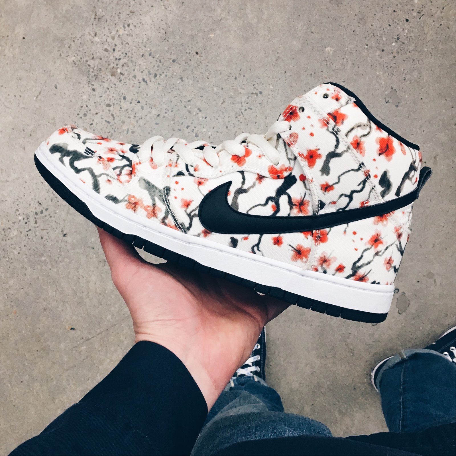 nike sb dunk high pro cherry blossom