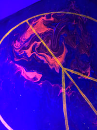 Image 3 of Peace on a Pour