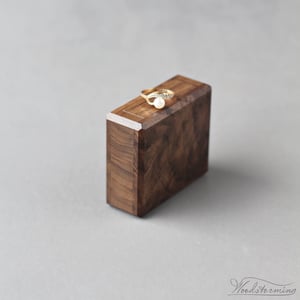 Image of Square rotating ring display box, secret proposal box in walnut