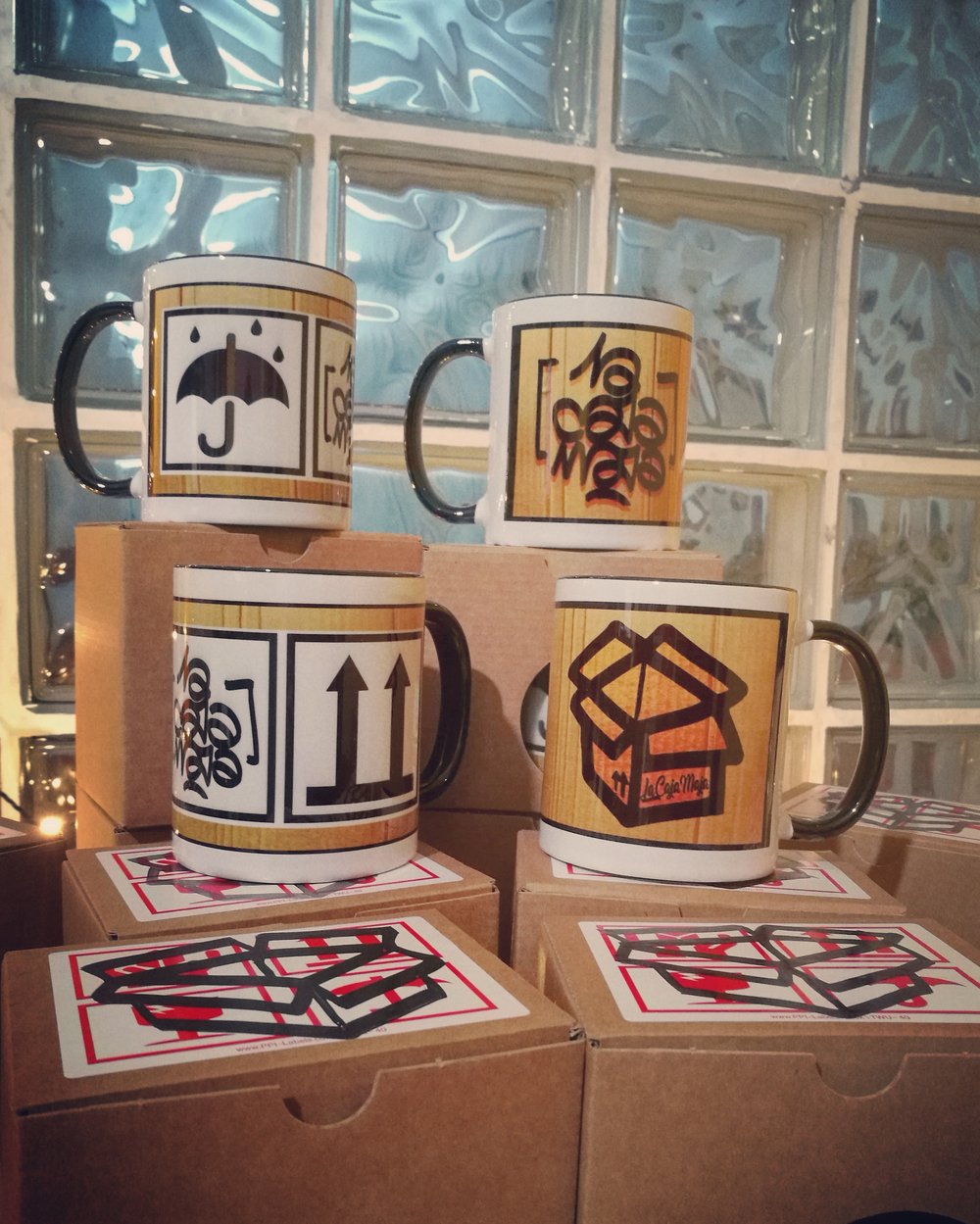 Image of Tazas de la caja maja 