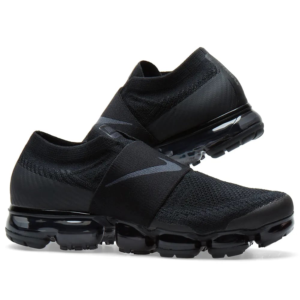 triple black moc vapormax