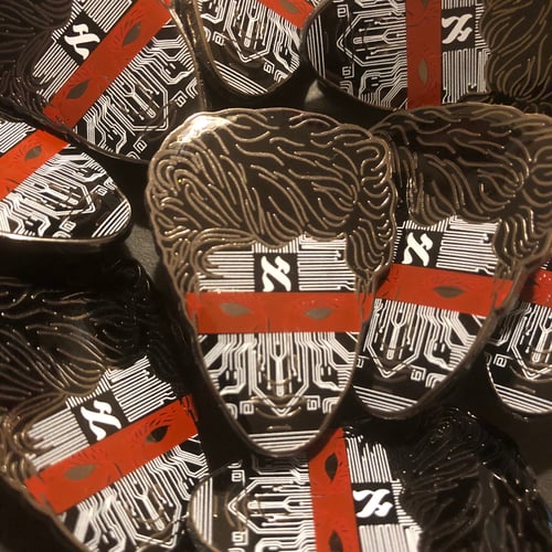 Image of Gesa Prince of Darkness (Hard Enamel Pin)