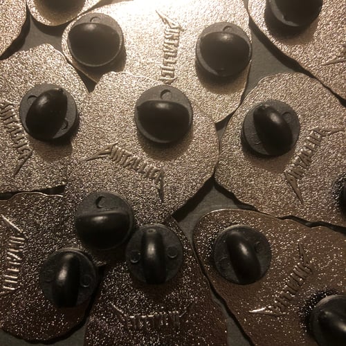 Image of Gesa Prince of Darkness (Hard Enamel Pin)