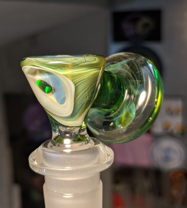 Image of Opal Window Flower Slide - Tokeru Glass Collab