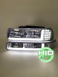 Image 2 of 99-02 SILVERADO NEW STYLE CLEAR HEADLIGHTS
