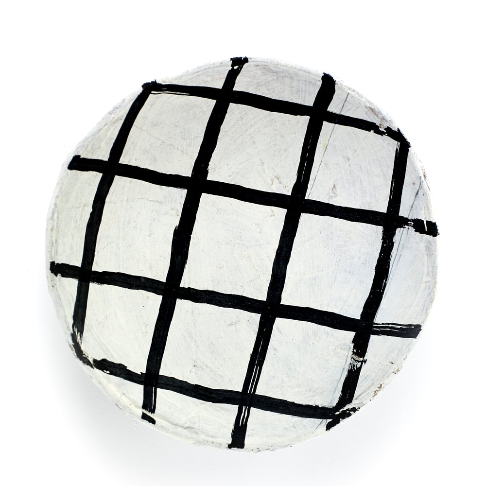 Image of Grid pattern papier mache plate (large)