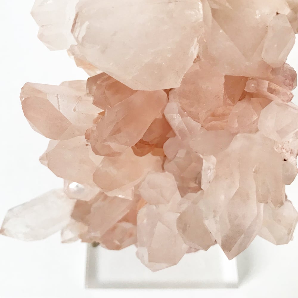 Image of Pink Quartz no.95 + Lucite and Brass Stand