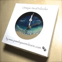 Image 4 of 'Sea-D' shelf clock with stand.