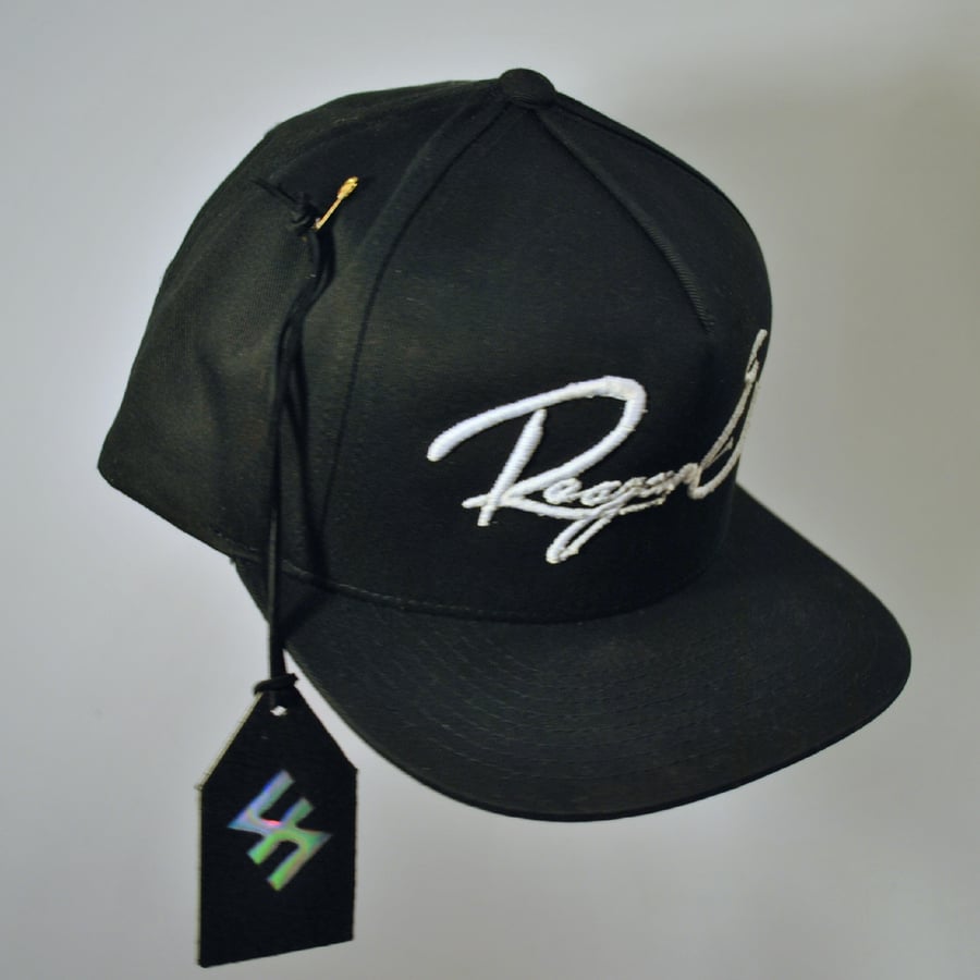 Image of BASIC ESSENTIAL 5-PANEL CAP (Black)