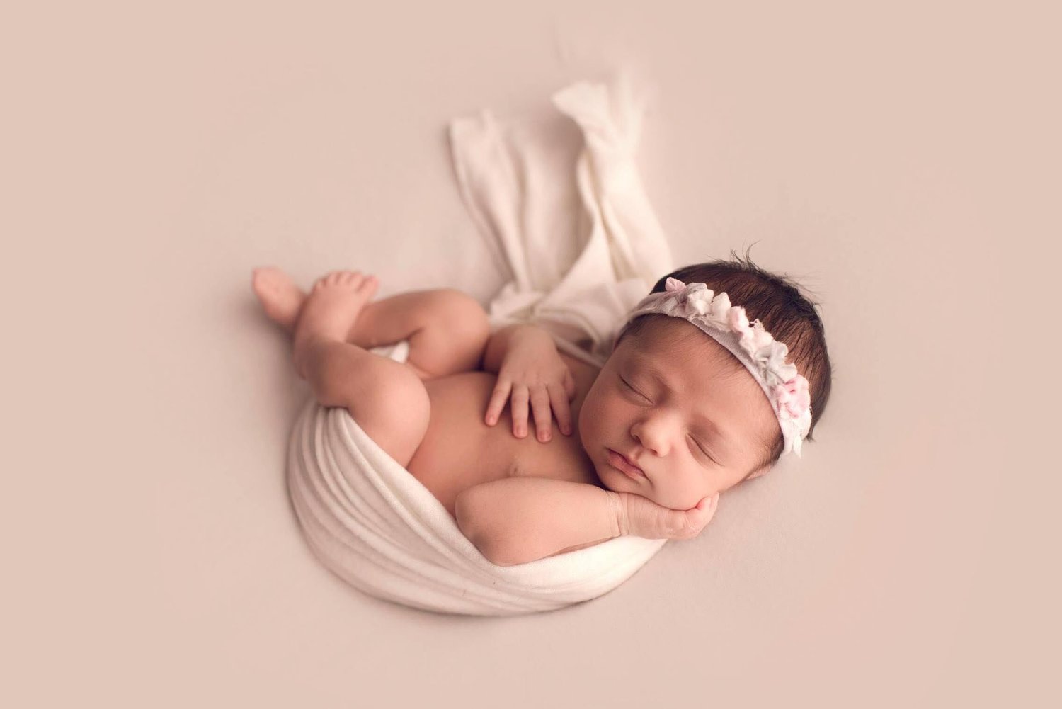 Image of **NEW** Wrapped Mini Newborn Session ( Deposit only)