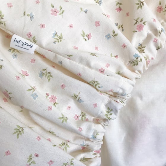 Image of Cot sheet small floral