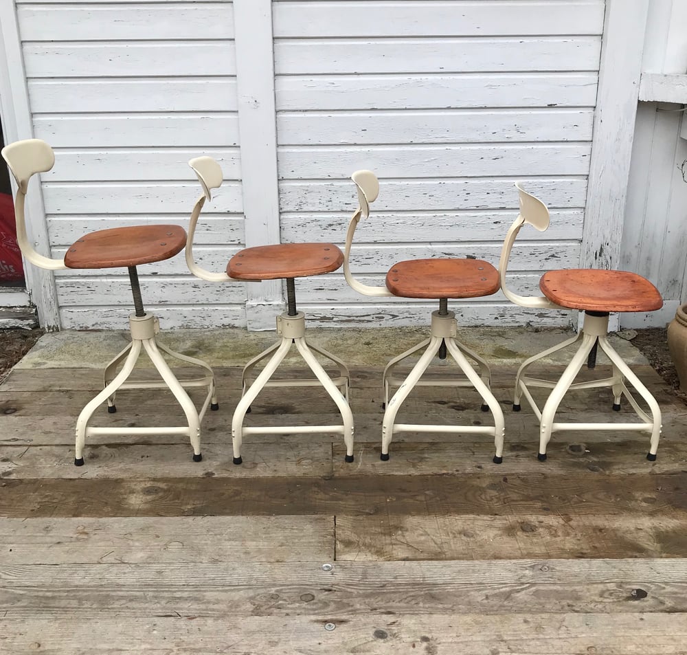 Image of Rarissime suite de 4 chaises Nicolle 