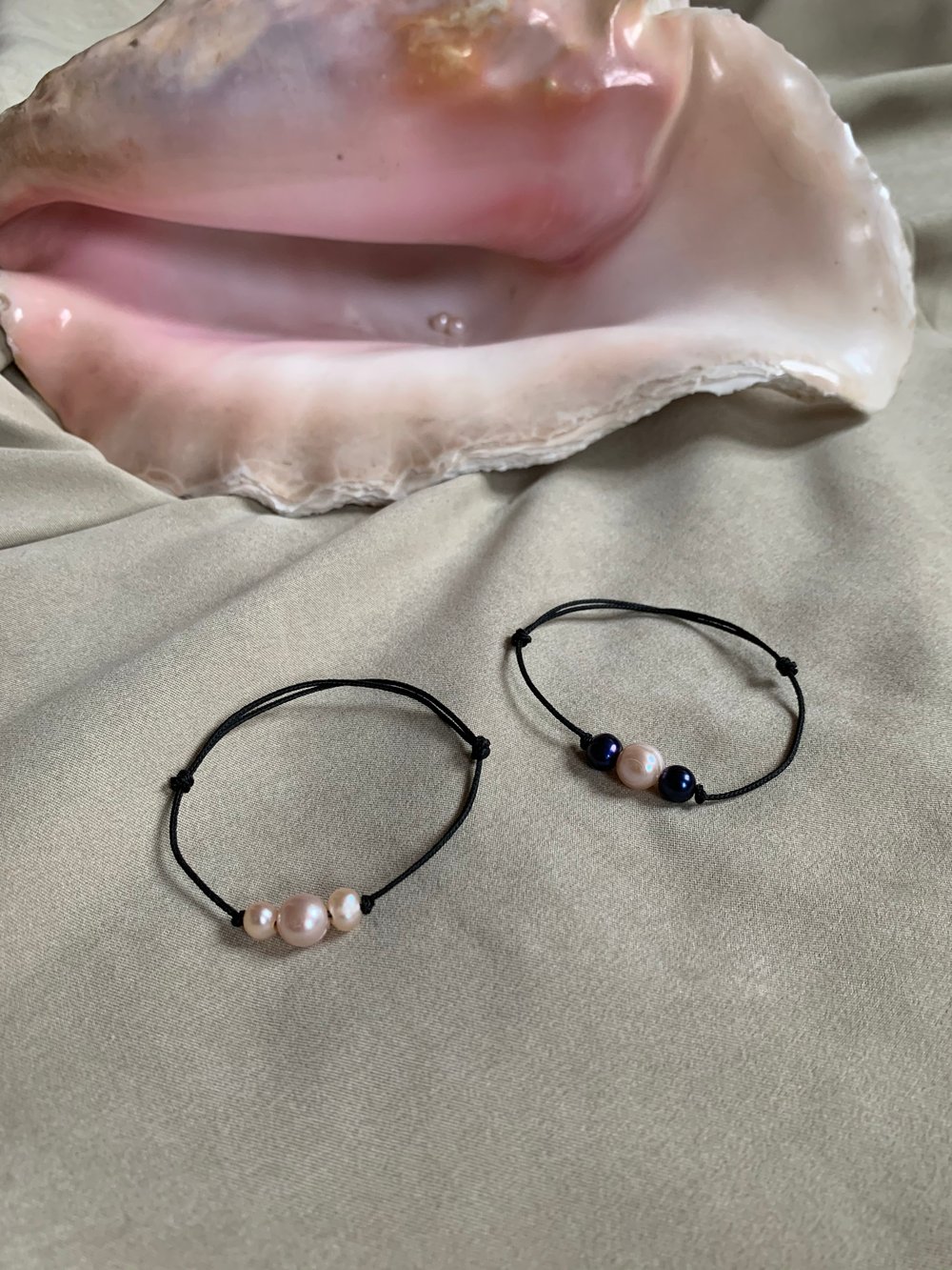 Image of Triple Perla Bracelet