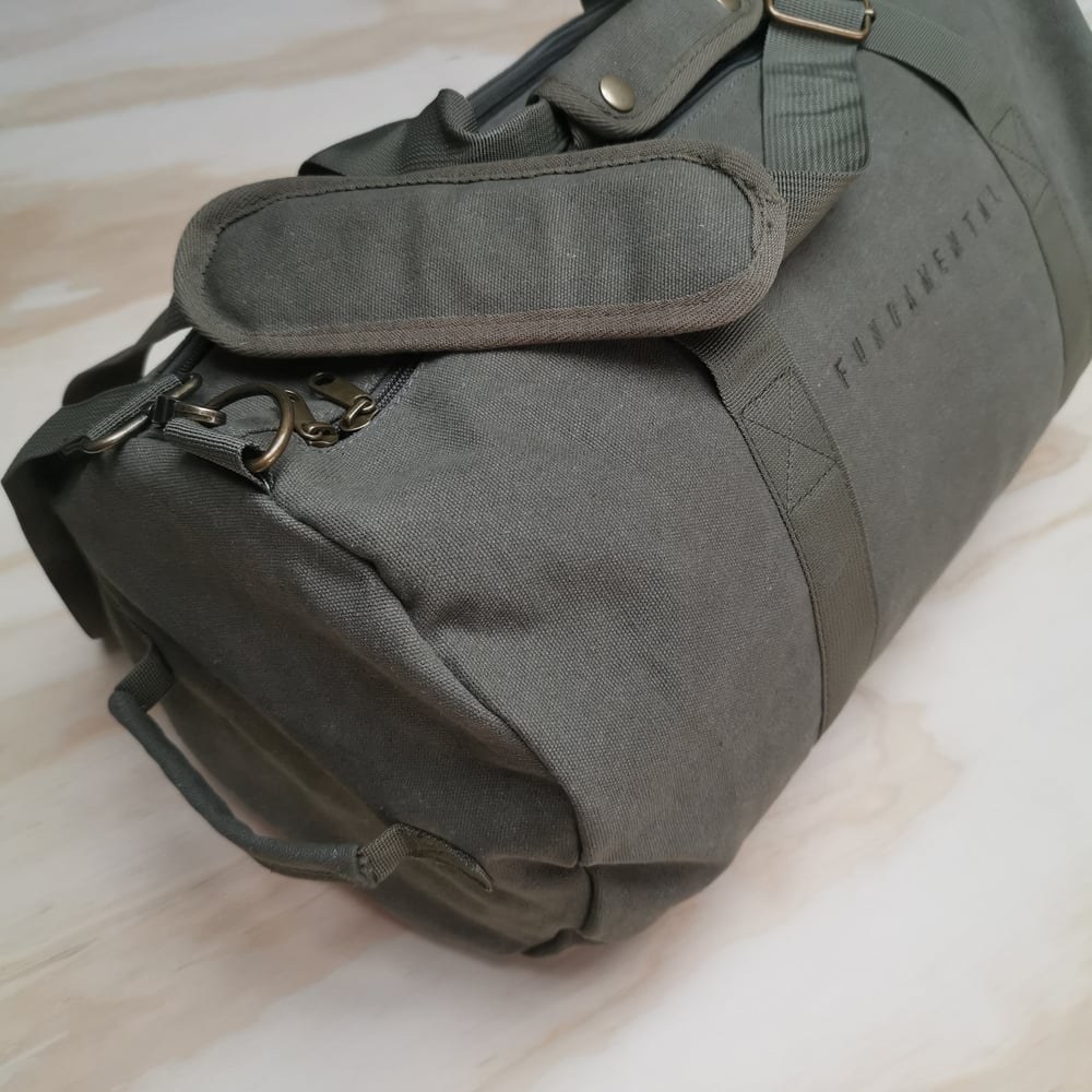 SALE Fundamental Barrel Bag