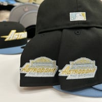 Image 3 of New Era 59Fifty Black Faded Blue Dome