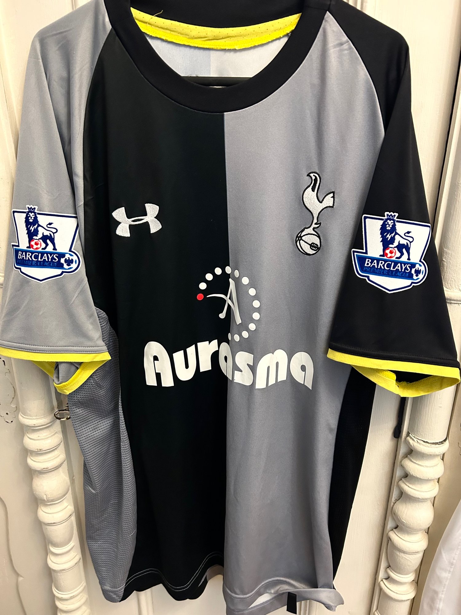 Image of Tottenham Hotspur “BALE 11” 2012/13 Third Shirt + patches (XL)